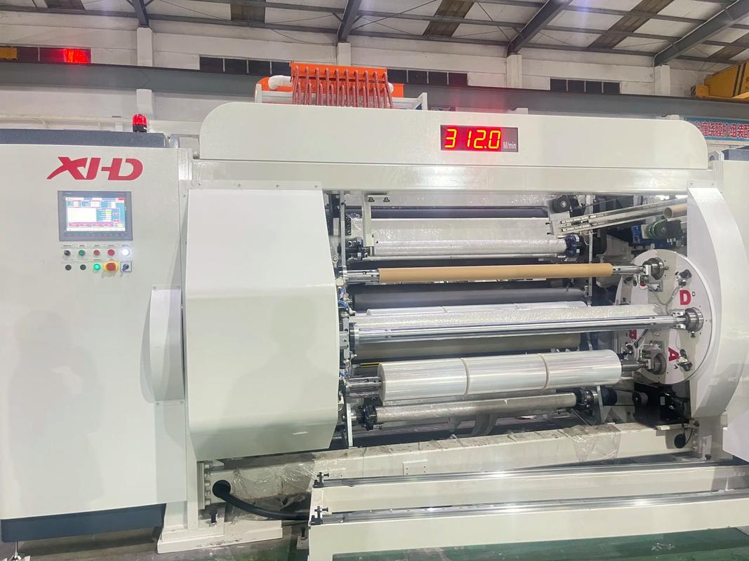 缠绕膜机器生产厂家,胶带机械厂生产缠绕膜和胶布机组件