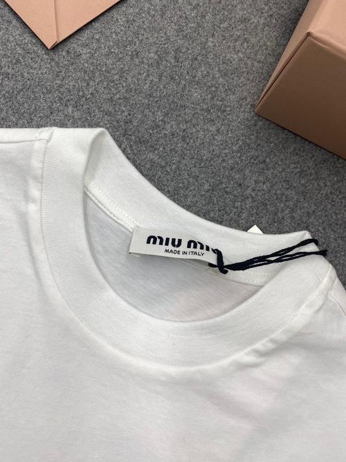 缪缪的少女心思，只有MIU MIU才知道