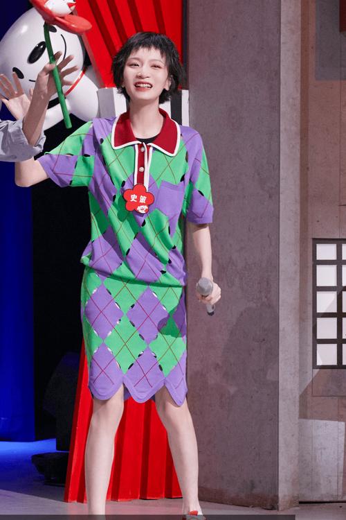 参加《一年一度喜剧大赛》后，史策被“变美”了