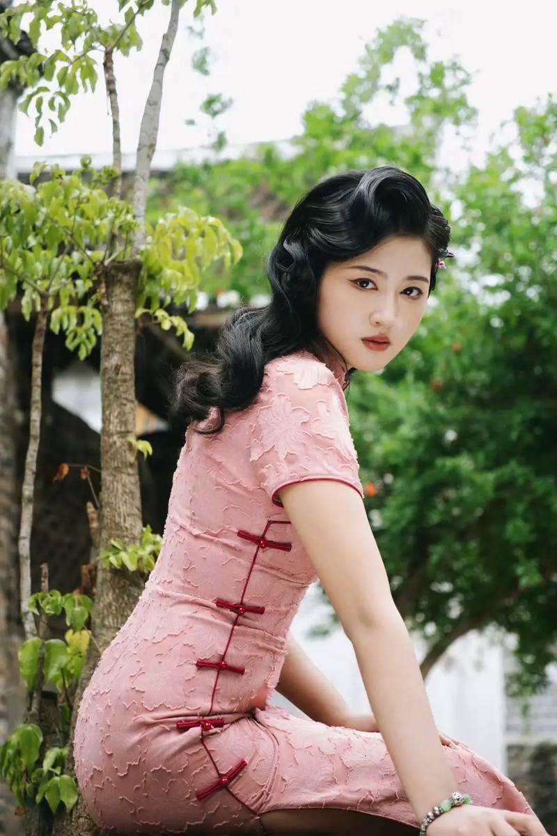 姐姐们的复古扮相，一个字：绝