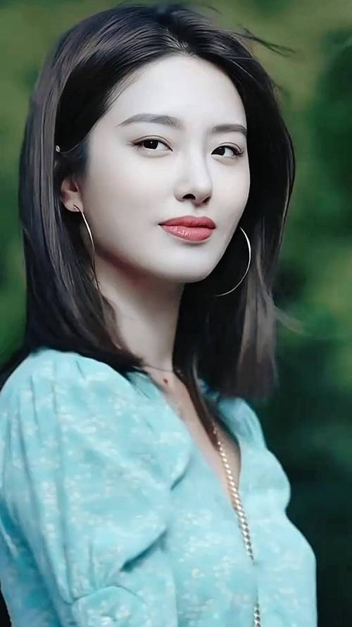 杨采钰 在时间里掌握自己的自由