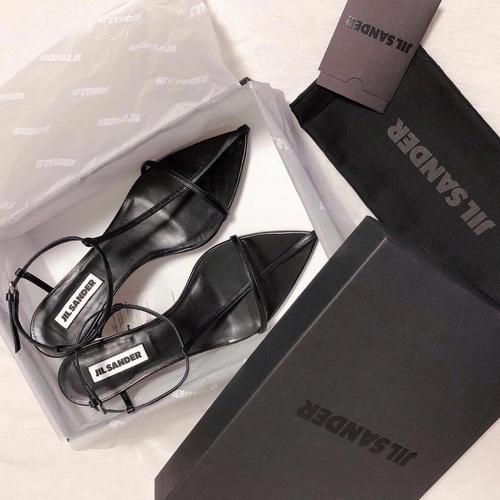 JIL SANDER发布2021早春LISKAMM凉鞋