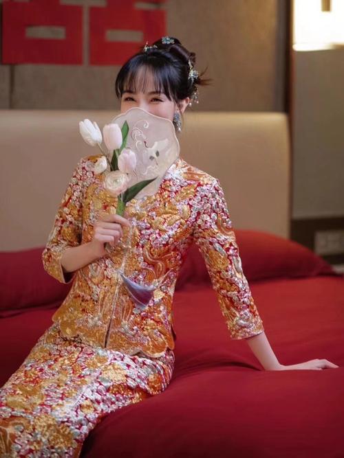 苏绣遇上婚纱，听说穿上它的人都嫁给了爱情！