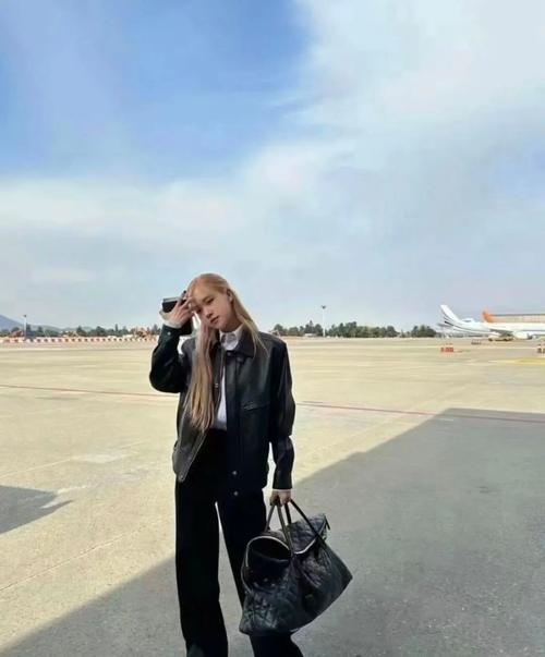 王菲的“大包宣言”是多少人的时尚启蒙?