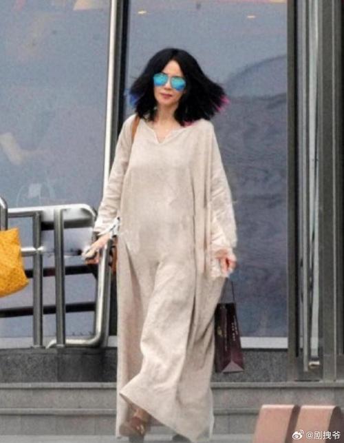 王菲的“大包宣言”是多少人的时尚启蒙?