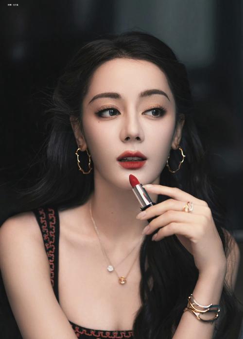 迪丽热巴 自先沉稳 而后绽放 ／ The Inner Power of Her