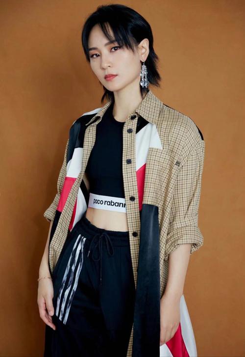 好想做个认真但轻松的人，就像周笔畅