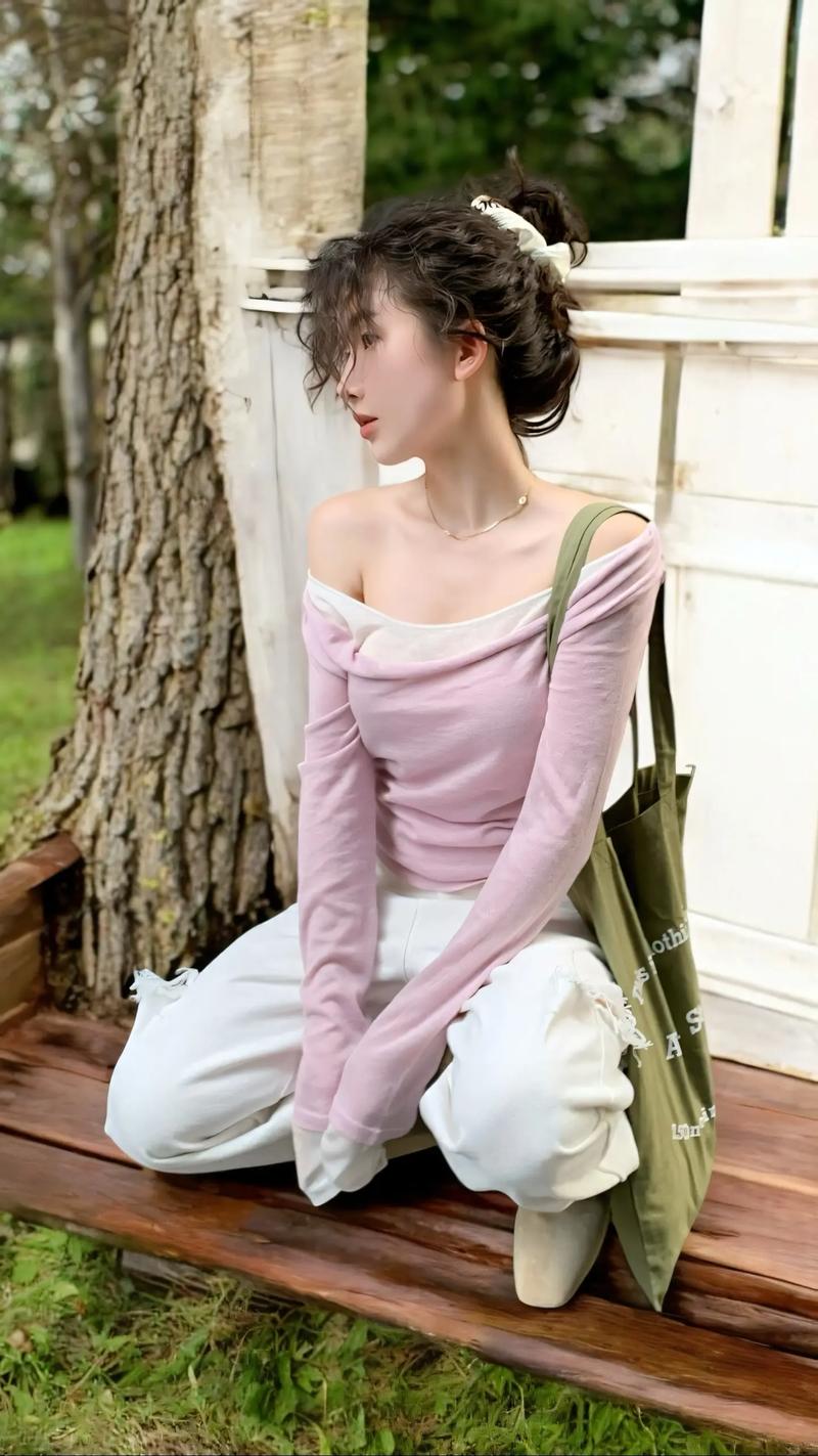 2016的早春趋势,必须准备一件露肩上衣!