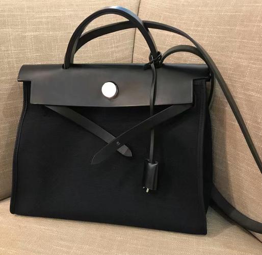 著名品牌的箱包,香奈儿爱马仕是法国时尚奢侈品牌著名