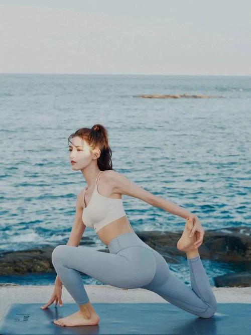 张予曦又长又瘦的纤纤玉腿，懒人也能拥有？