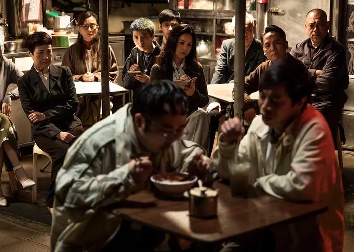 “观众是第十位陪审员”：专访《正义回廊》导演何爵天