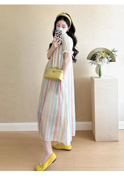 大太阳,来条糖果色连衣裙缤纷一夏咯!