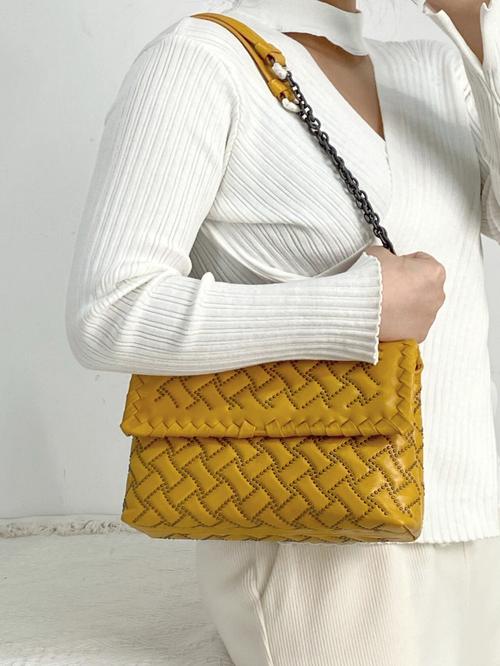 买真皮包包进哪个网站,网购布童之谜包链条坏了店家:可以换