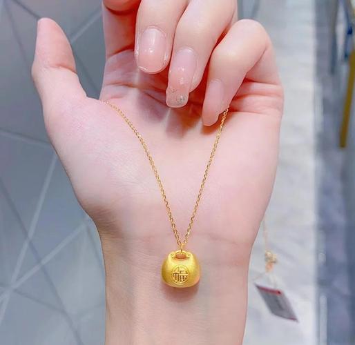 又粗又闪的金链子,好看吗?【当红新手袋】