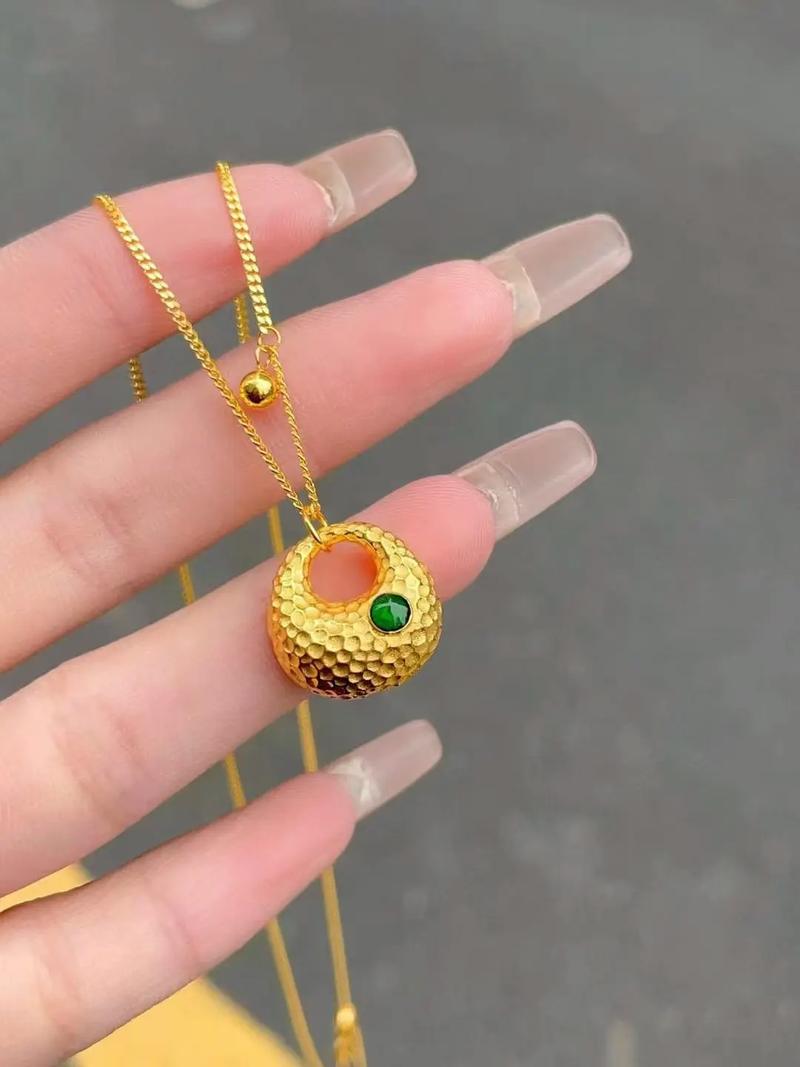 又粗又闪的金链子,好看吗?【当红新手袋】