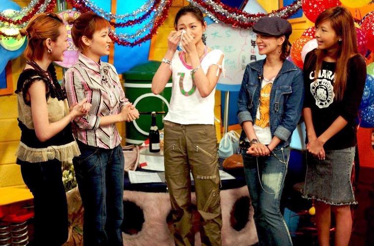 大小S阿雅没见面就互掐,范晓萱冻龄如少女,四姐妹的友谊太让人羡慕!