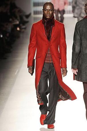 ETRO正式成为AC米兰足球俱乐部官方旅行皮具合作伙伴