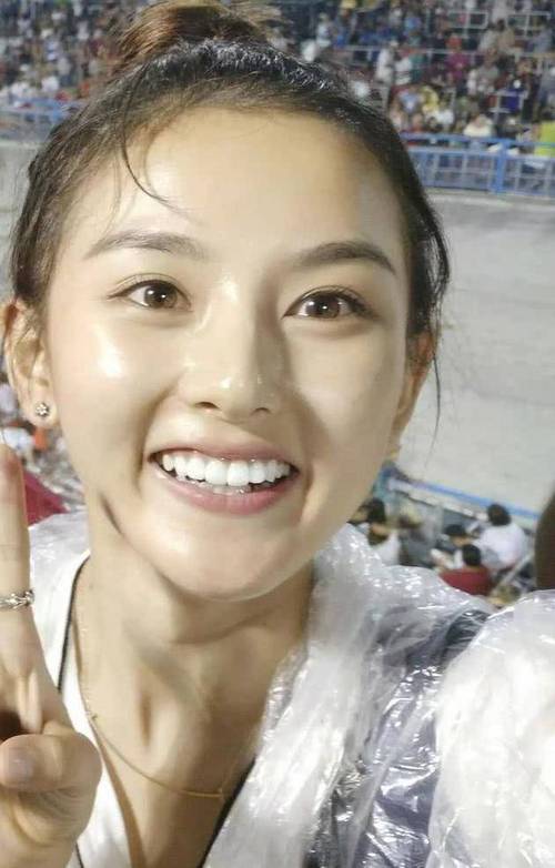 宋祖儿“口水卸妆”太拼了,真的有用吗?