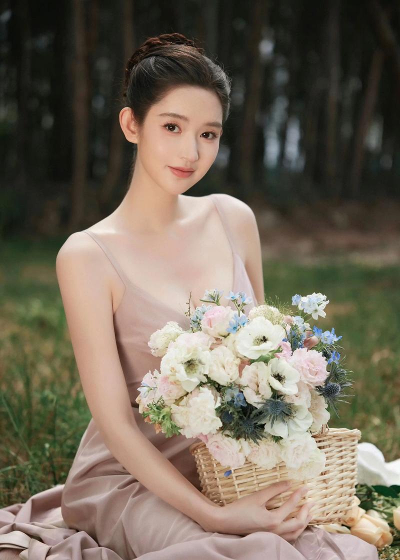 天选“白月光”出圈，王玉雯的one pick衬衫是哪件？