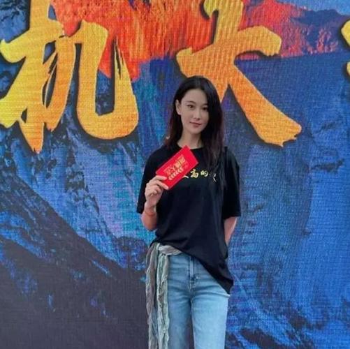 换季偏要有底气!看Sam老师和张馨予如何应对换季新挑战!