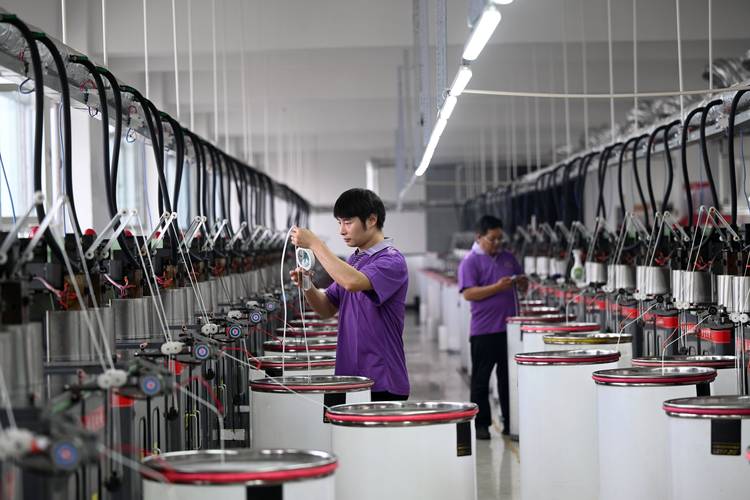 河北箱包招聘,河北白沟镇箱包产业规模最大产销基地