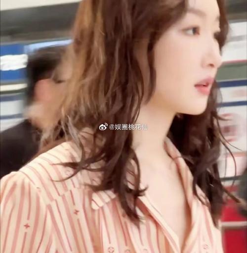 连衣裙下穿裤子?范冰冰周冬雨2种身材都爱上这1种穿衣法!