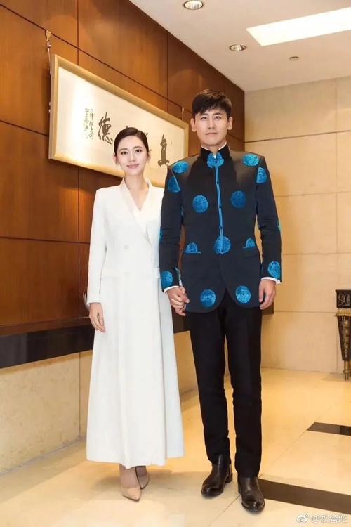 晨间护肤总是不知道怎么做？快跟着秋瓷炫姐姐一起安排上！