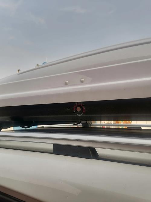 拉杆箱厂名,欧美发达国家车顶箱已经非常普及