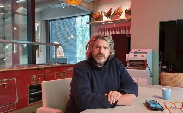 生命大熔炉！空降世界最疯的艺术养鸡工作室