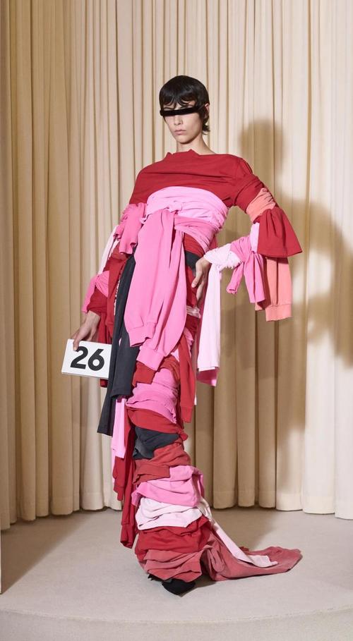 Gucci官宣Demna：一场蓄谋已久的“顶流”任命？