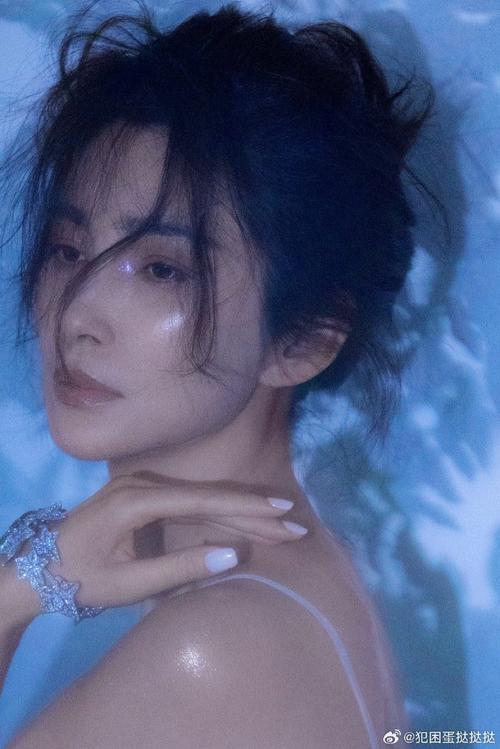 时尚芭莎90秒 ｜这些人又美又拼，我怎么赢得过？！