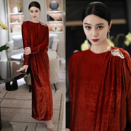 一周女星穿衣红黑榜|范冰冰热恋要穿小甜裙,郭晶晶富太穿成洗碗工!