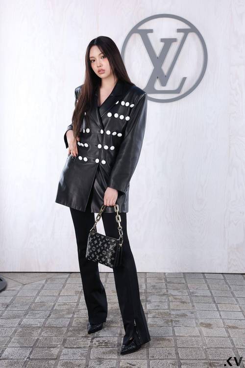 谁不想成为这样的CELINE女孩?