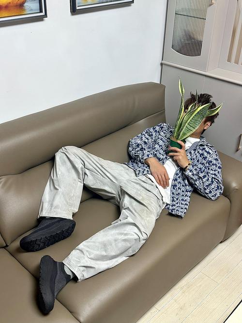 选一双适合你的“一脚蹬”吧，即使偷懒也可以很时髦！