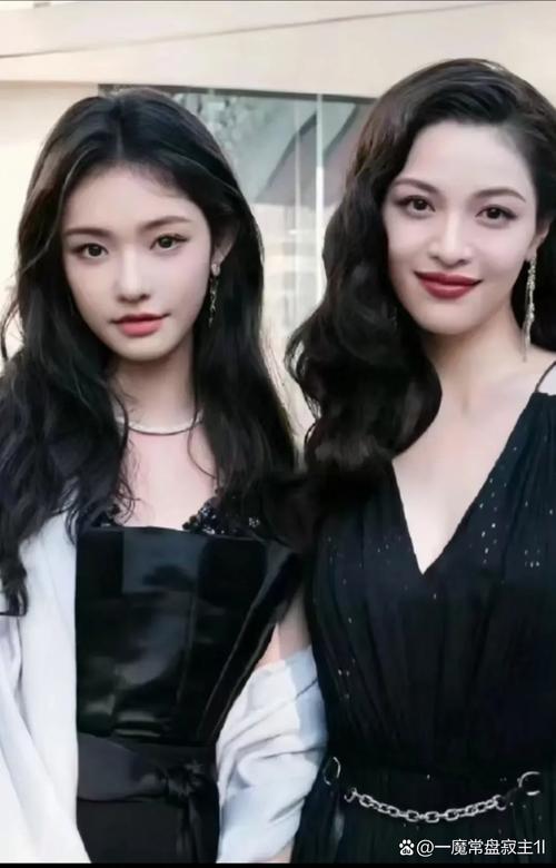 护唇膏和男友一样重要，不会选的话你学学林允！