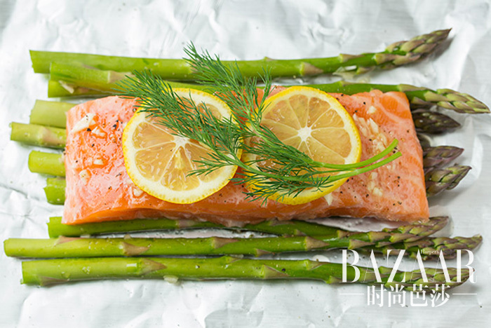 adaymag-the-recipes-you-need-to-cook-for-him-on-a-date-night-08