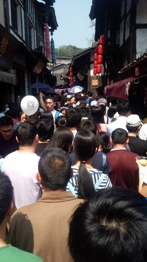 白沟箱包厂图片