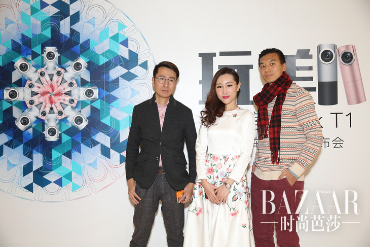 手边巴黎&行者橙子&郑洋 主背板合影