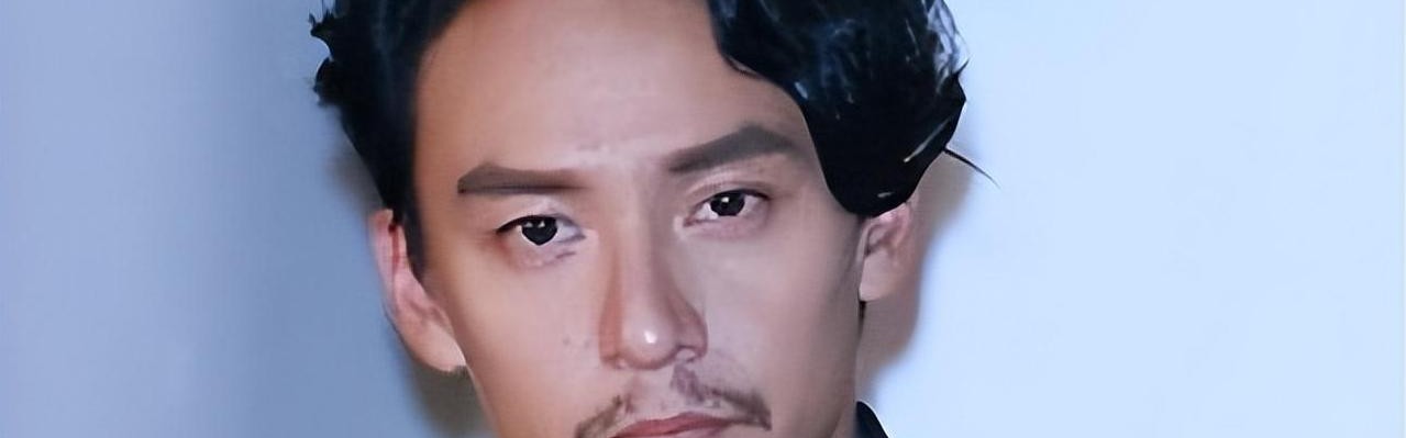 和《InStyle》全球首位封面男星张震一起出海！
