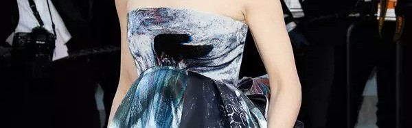每日星范 ｜ Cate Blanchett 女王就是把难穿的裙子穿很美！