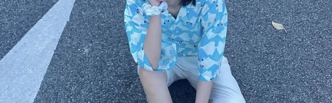 老爹衬衫递来一个眼神，小周和cc就懂了！