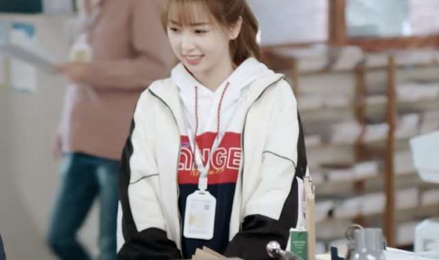 天天上班的996女孩们,怎么穿会让自己生活更甜一点?