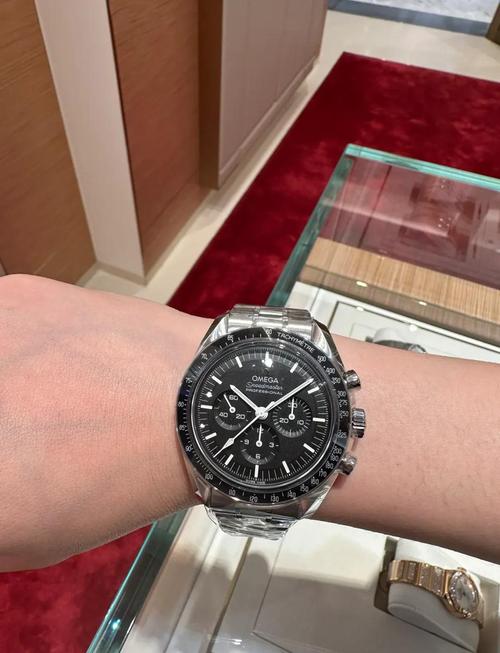 欧米茄 (OMEGA) 推出重磅新品：超霸系列月球表全面升级