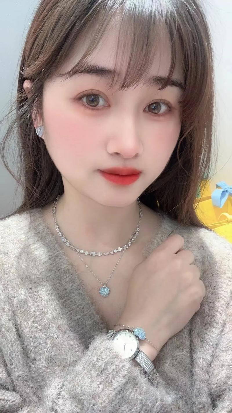 施华洛世奇2020春季系列 探索静谧之美 感受光芒引力