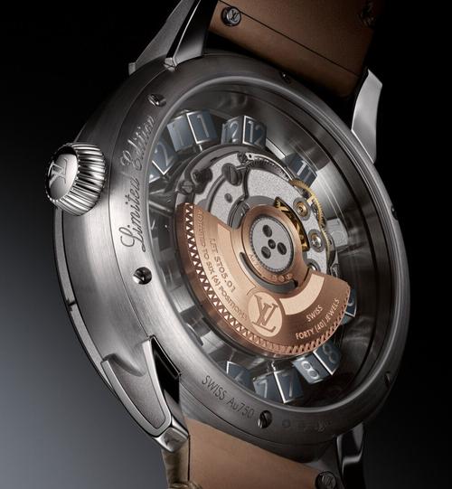 路易威登Tambour Spin Time Air Quantum时光飞旋腕表