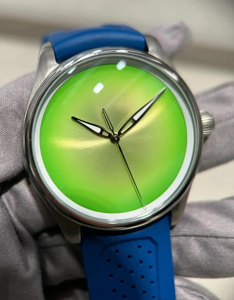 经典与独创的瑞士高端独立制表品牌 H. MOSER & CIE.亨利慕时长沙IFS精品店盛装开业