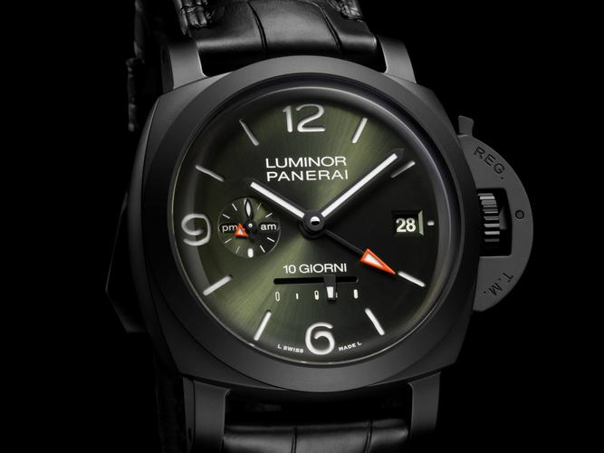 沛纳海LUMINOR LUNA ROSSA GMT 庐米诺系列两地时腕表