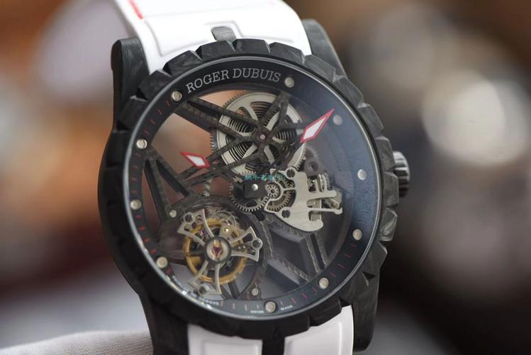 Roger Dubuis罗杰杜彼如龙蟠雾 似凤腾霄