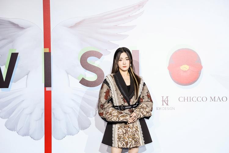 时尚芭莎90秒 ｜“毛孩子”们的幸福生活！