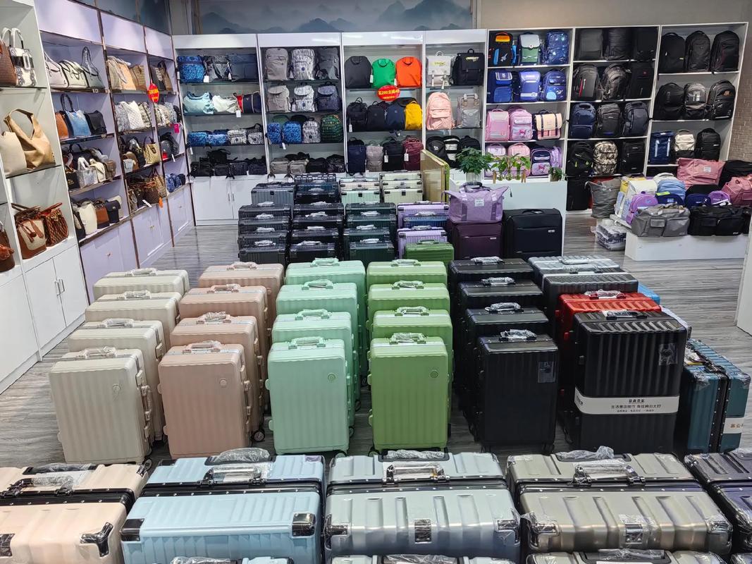 箱包皮具行业,中国皮具(皮革)箱包行业最专业人力资源网站
